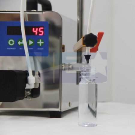 小型液體充填機